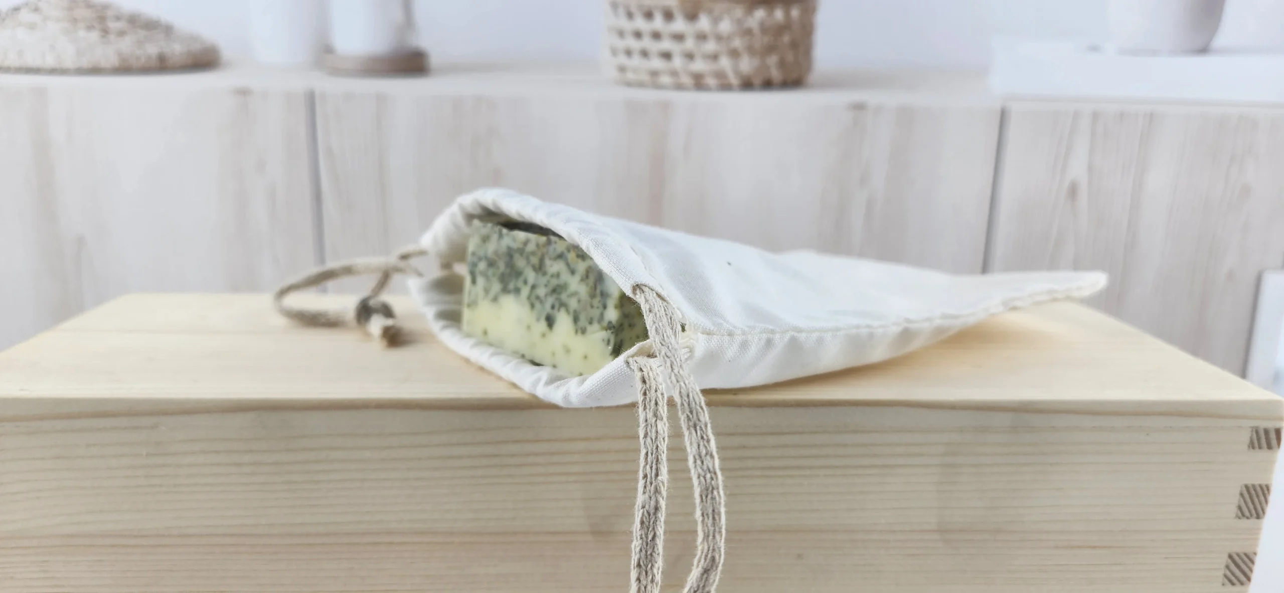 Chamomile Bath Tea Bar Soap with Muslin Bag