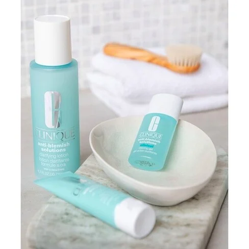 Clinique Anti-Blemish Solutions Clarifying Lotion for Acneic Skin