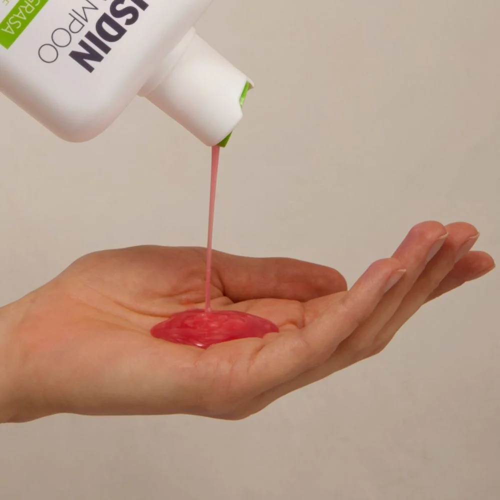 Isdin Nutradeica Shampoo for Oily Dandruff
